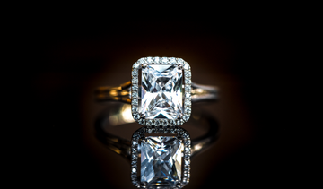 Halo engagement rings