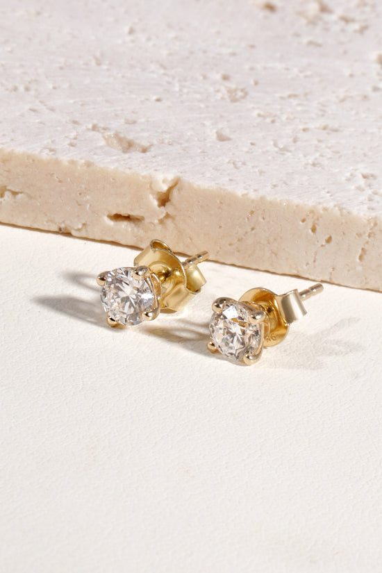 Round Diamond Stud Earrings in 9K Yellow Gold - Hatton Garden Jewellers - Finest 4Cs