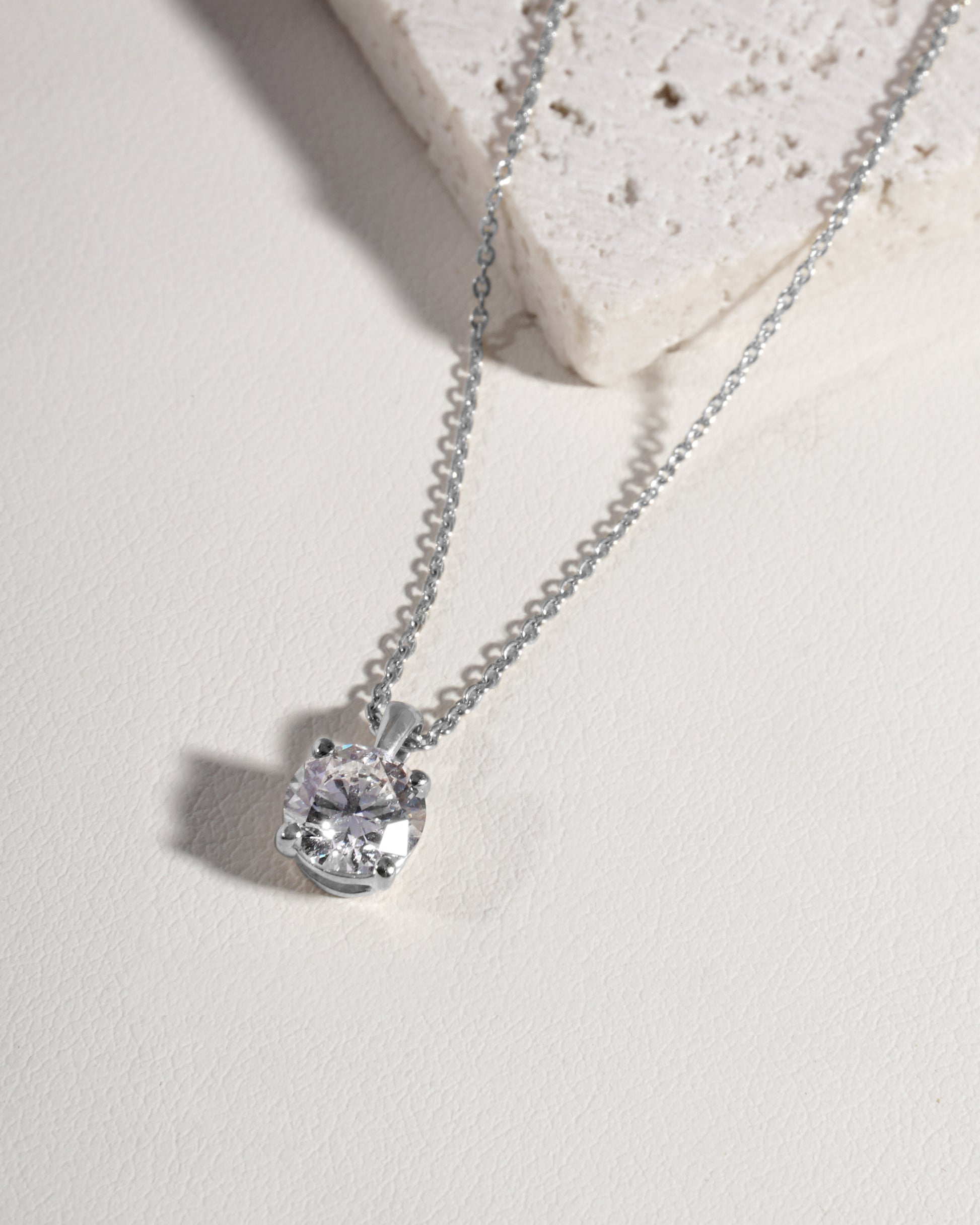 Lab-Grown Diamond Round Brilliant 2 Carat Pendant & Chain in 9K White Gold