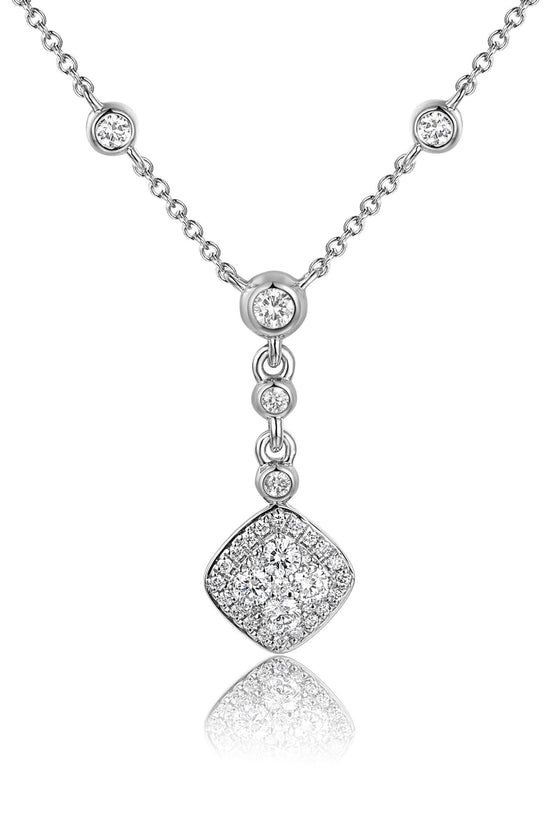 Rubover & Micro Set Round Brilliant Cut Diamond Circle Shape Cluster Necklace