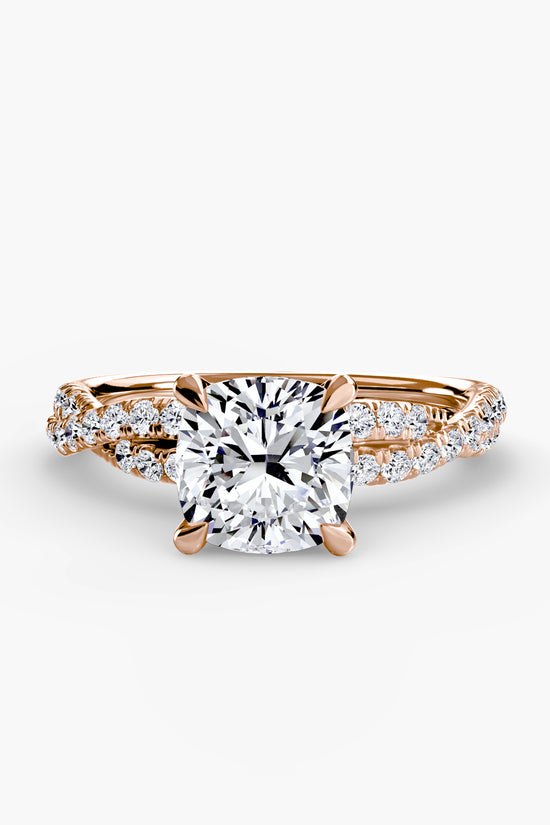 The Twisted Pavé Solitaire