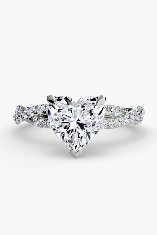 The Twisted Pavé Solitaire