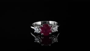 Ruby Trilogy Round Brilliant with Round cut diamond sides